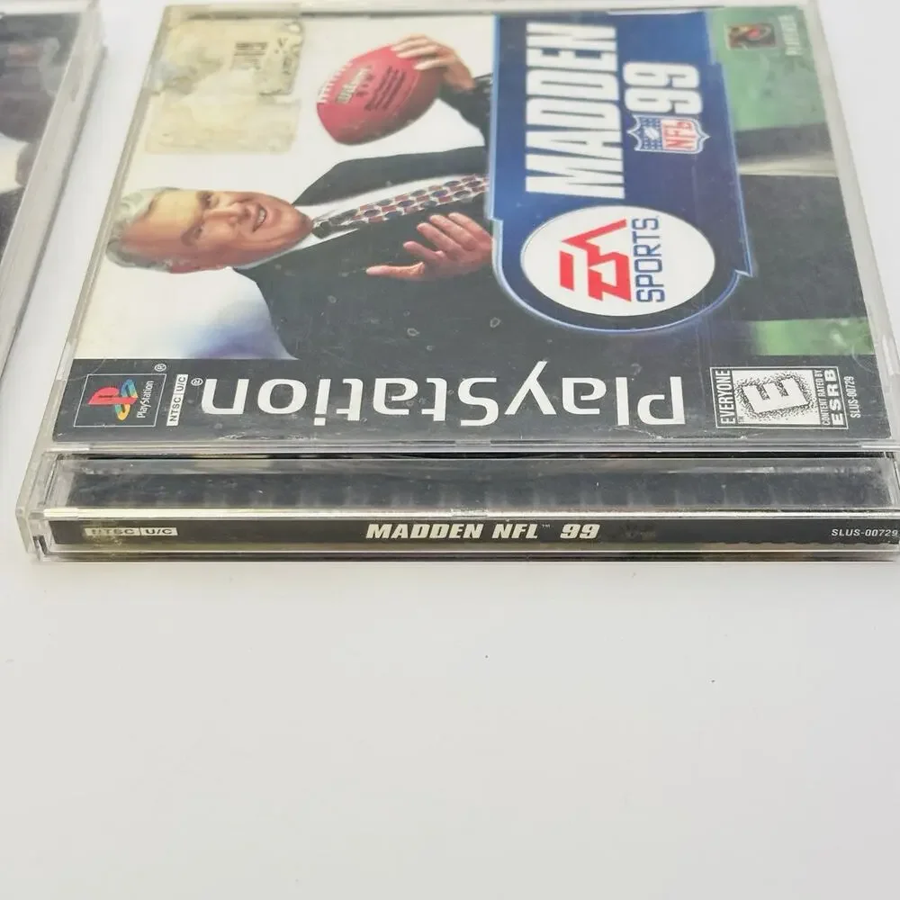 Madden 1999 & NFL GameDay 2000 PlayStation 1 PS1 2 Game Football Bundle Lot VG